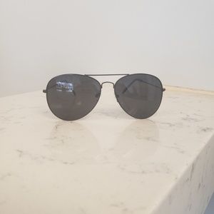 Black Aviator sunglasses